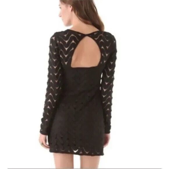 Free People Dress Womens Small Black Crochet Knit Chevron Pattern Bodycon Read - Picture 6 of 15
